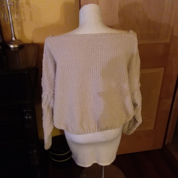 Free people slouching off shoulder sweater - Picture 3 of 6